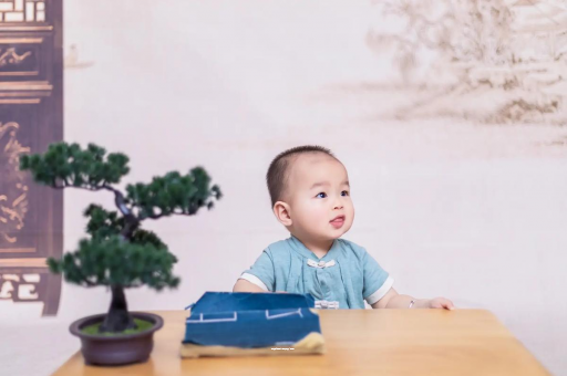 祁东八个月宝宝可以吃盐吗